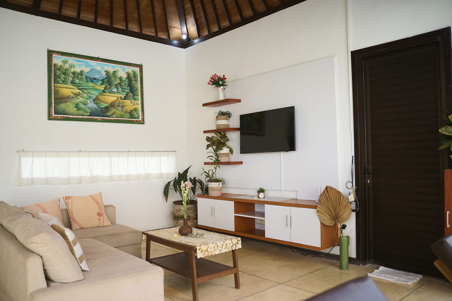 Livingroom - 1